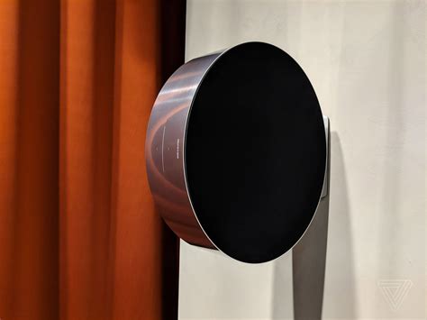 BANG & OLUFSEN BEOSOUND EDGE .